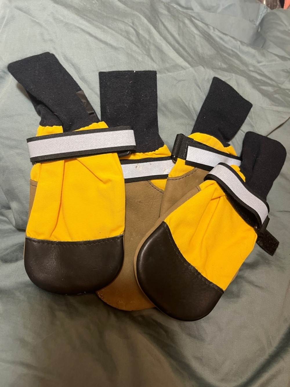 Muttluks waterproof Unused Outdoor Pet Booties, L